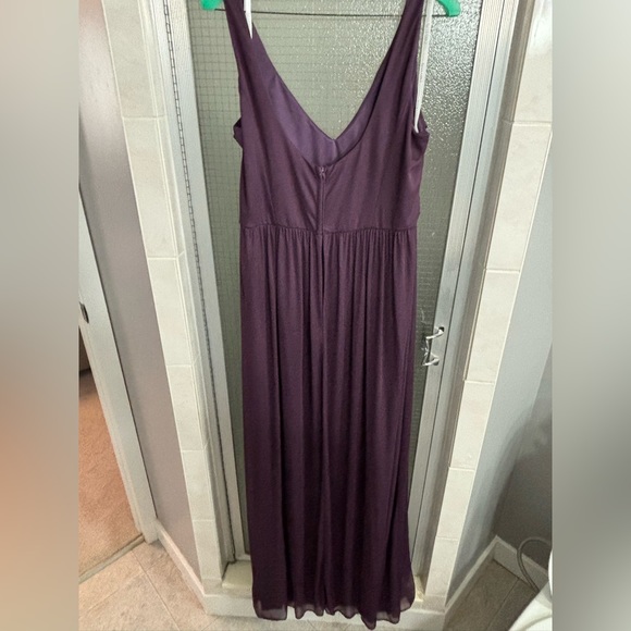 Formal dress - Picture 3 of 5